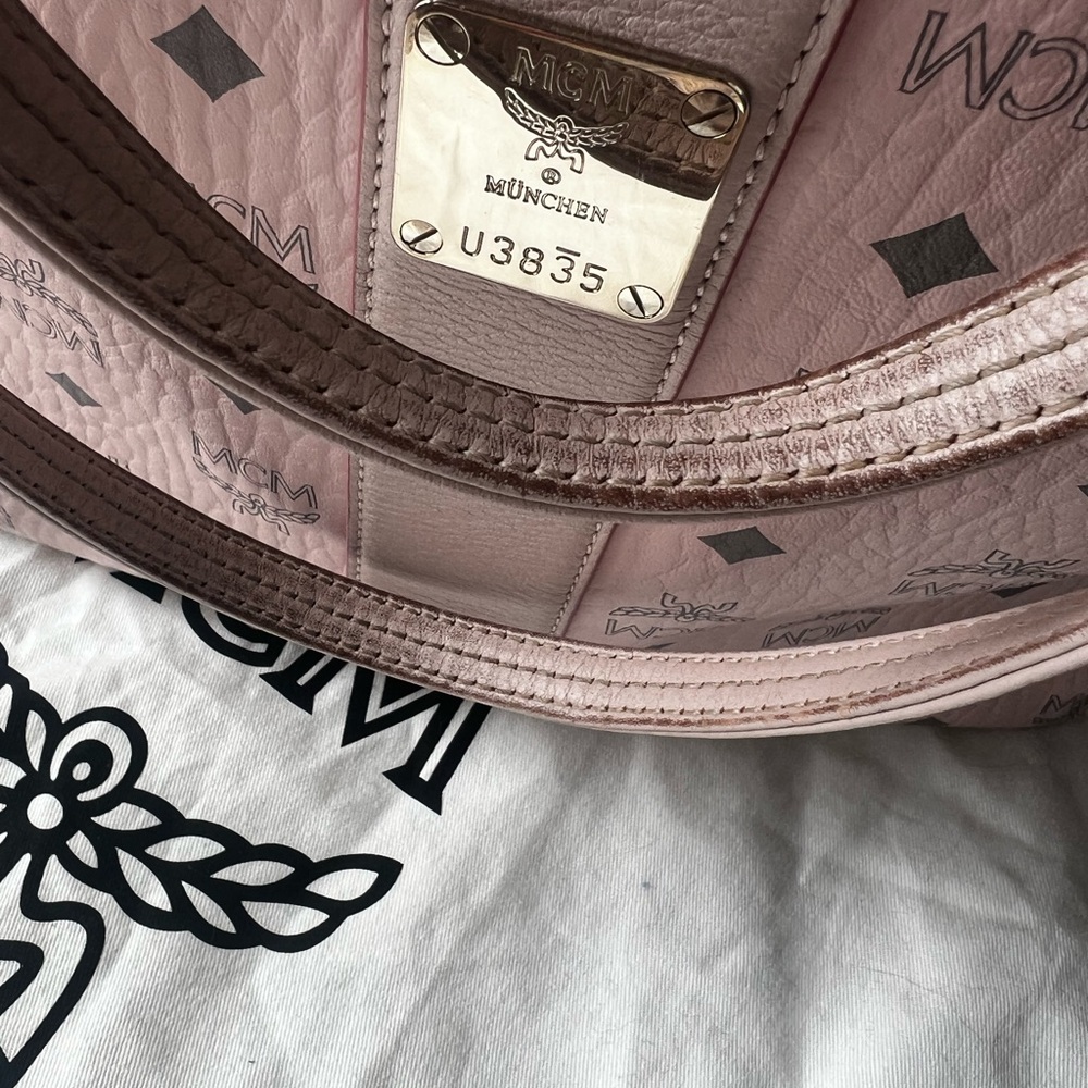 MCM Blush Monogram Reversible The Shopper - Picture 8 of 8